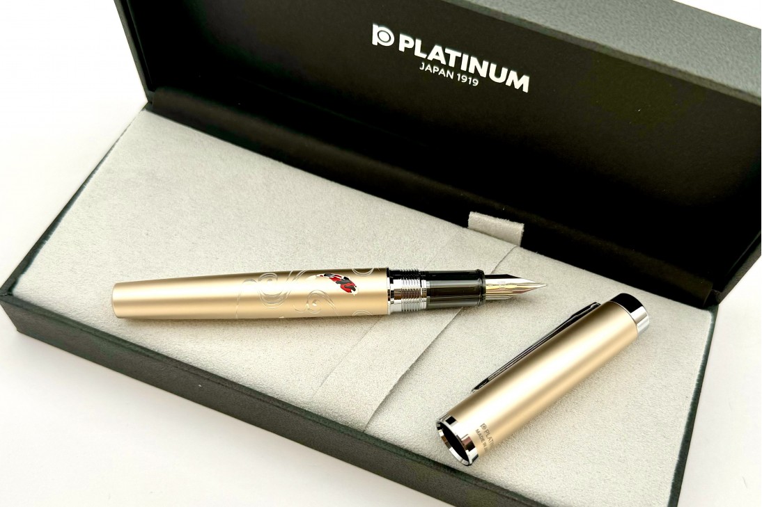 限定生産品】PLATINUM PROCYON LUSTER ナミニチドリ 【公式通販】